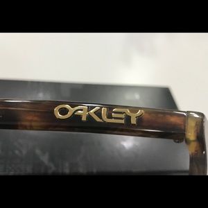 Oakley Frogskin LX